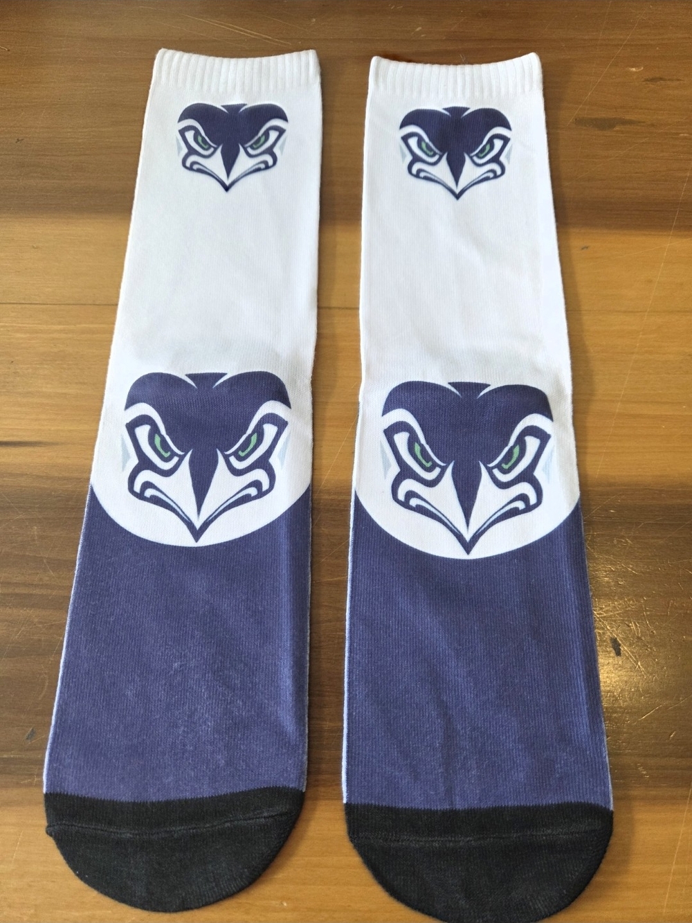 Seattle SeahawksWhite & Navy Men’s Crew Socks with Hawk Face Graphic
